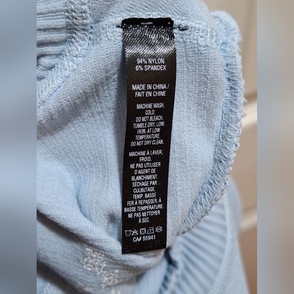 HARLOW SEAMLESS LONG SLEEVE MOCKNECK - LIGHT BLUE - Picture 3 of 7